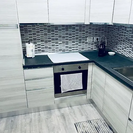 S375 - Sirolo, Trilocale Con Corte Esclusiva Holiday home Sirolo